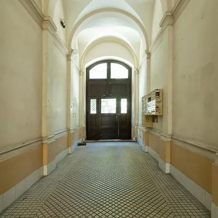 Appartement Two-level Micro Cracow Old Town By Renters *